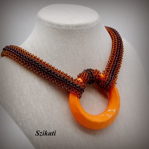 Barna - narancs gyöngyfűzött nyakék - ékszer - nyaklánc - gyöngyös nyaklánc - Meska.hu