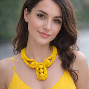 Sárga fémmentes gyöngyfűzött nyakék - ékszer - nyaklánc - gyöngyös nyaklánc - Meska.hu