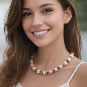 Beige Bronz gyöngyfűzött nyakék - Meska.hu