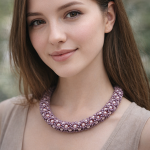 Lila gyöngyfűzött nyakék teklagyönggyel - Meska.hu