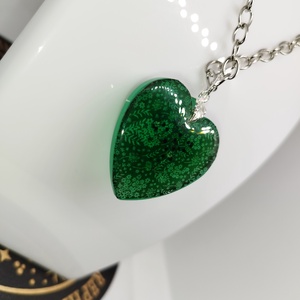 Smaragdzöld szív medálos nyaklánc  - ékszer - nyaklánc - medálos nyaklánc - Meska.hu