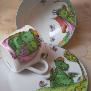 Süsüs mintával festett porcelán gyermek étkészlet - otthon & lakás - konyhafelszerelés, tálalás - tálalás - bögre & csésze - Meska.hu