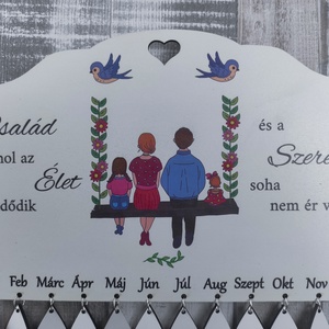 Családi naptár (hintás) - otthon & életmód - dekoráció - fali és függő dekoráció - falinaptár & öröknaptár - Meska.hu