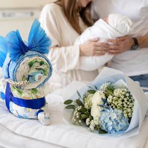 Kék cumis pelenkatorta � névre szóló babaajándék � babaváróra, babalátogatóra és keresztelőre - baba - mama - pelenkázó, babafürdető kellékek - pelenkatorta - Meska.hu