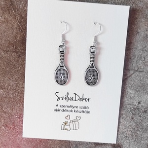 Teniszütő figurás lógós fülbevaló - ékszer - fülbevaló - lógó fülbevaló - Meska.hu