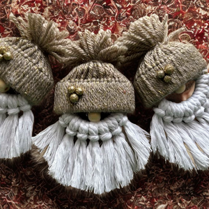 Makramé karácsonyi manók 3 db - otthon & életmód - dekoráció - manók - Meska.hu