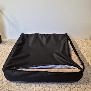 Víz, szőr és kaparásálló, lehúzható és mosható kárpitszövetes kutyafekhely - otthon & életmód - kisállatoknak - kutyáknak - kutya fekhelyek, házak - Meska.hu