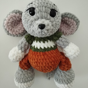 Horgolt fiú kiseg�r - játék & sport - plüssállat & játékfigura - más figura - Meska.hu