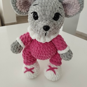 Horgolt lány kiseg�r  - Meska.hu