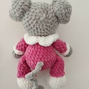 Horgolt lány kiseg�r  - játék & sport - plüssállat & játékfigura - más figura - Meska.hu