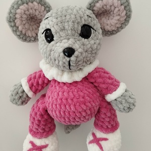 Horgolt lány kiseg�r  - játék & sport - plüssállat & játékfigura - más figura - Meska.hu