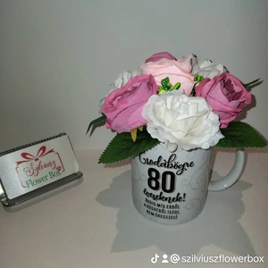 Születésnapi bögre - 80 éveseknek, Otthon & Életmód, Dekoráció, Asztal és polc dekoráció, Asztaldísz, Virágkötés, MESKA