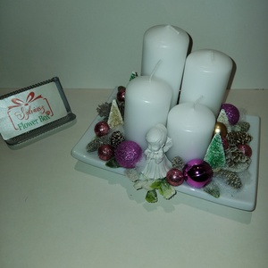 Adventi asztaldísz lila-fehér, Karácsony, Adventi díszek, Adventi asztaldísz, , Adventi asztaldísz 20cm-es kerámia tálon fehér gyertyákkal, angyalkával  lila díszítéssel

Személye..., MESKA