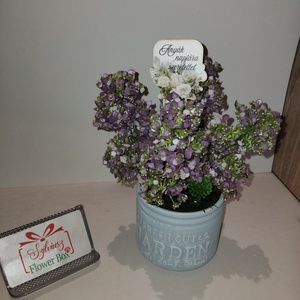 Élethű lila orgona kerámia kaspóban, Otthon & Életmód, Dekoráció, Asztal és polc dekoráció, Asztaldísz, Virágkötés, MESKA