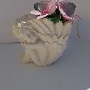 Kerámia angyalka harisnyavirggal. - otthon & életmód - dekoráció - virágdísz és tartó - csokor & virágdísz - Meska.hu