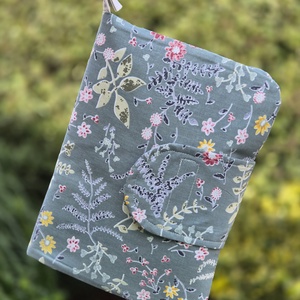 Pelenkatartó/pelenkázó neszeszer vízhatlan alátéttel - táska & tok - pelenkatáska - pelenkatartó tok - Meska.hu