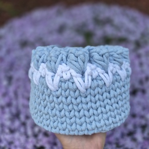 Horgolt tulipános kosár - otthon & életmód - tárolás & rendszerezés - tárolókosár - Meska.hu