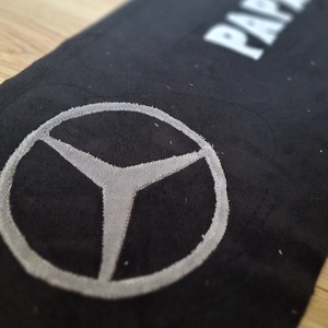 Mercedes párna - otthon & életmód - lakástextil - párna & párnahuzat - díszpárna (belsővel együtt) - Meska.hu