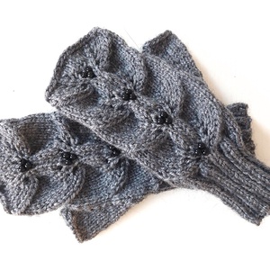 Gyöngyös ujj nélküli kötött kesztyű - ruha & divat - sál, sapka, kendő - kesztyű - Meska.hu