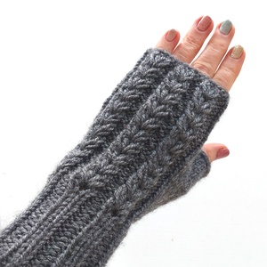 Bordás mintájú, ujj nélküli kötött kesztyű - ruha & divat - sál, sapka, kendő - kesztyű - Meska.hu