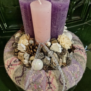 Adventi asztali dísz hagyományos színekben - karácsony - adventi díszek - adventi asztaldísz - Meska.hu