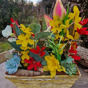 Tulipános kert pillangóval - otthon & életmód - dekoráció - asztal és polc dekoráció - asztaldísz - Meska.hu