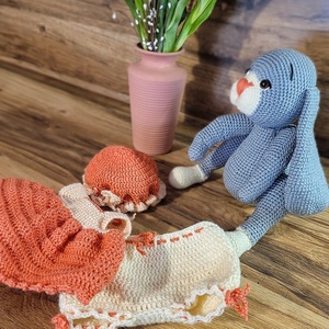Horgolt nyuszi baba - baba - mama - baba játékok - csörgő - Meska.hu