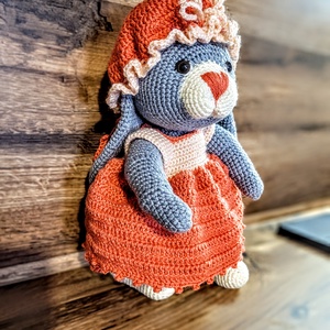 Horgolt nyuszi baba - baba - mama - baba játékok - csörgő - Meska.hu