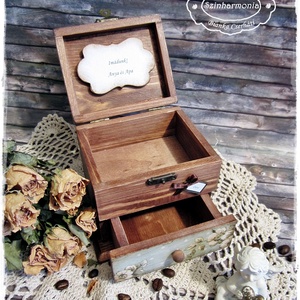 Fehér Szellőrózsák ládika - vintage ajándék / fiókos ékszertartó / emlék / tároló doboz / ballagás -  - Meska.hu