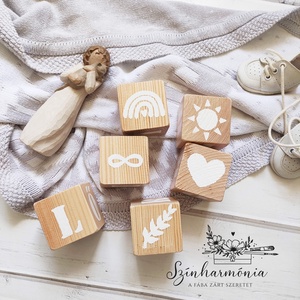 Dekorkocka 4 db szettben - 5x5cm (névre szóló kellék) - otthon & életmód - dekoráció - fali és függő dekoráció - betű & név - Meska.hu