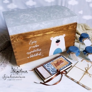 Emlékőrző faláda - Jegesmaci (névre szóló kincsesláda) - otthon & életmód - tárolás & rendszerezés - láda - Meska.hu