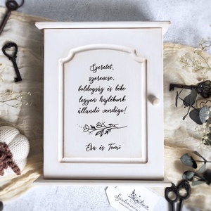 Kulcstartó szekrény - Jókívánság - otthon & életmód - dekoráció - fali és függő dekoráció - fali kulcstartó - Meska.hu