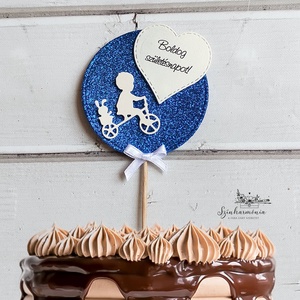 Térhatású tortabeszúró - Tricikliző kisfiú, Otthon & Életmód, Konyhafelszerelés, tálalás, Sütés, főzés, Sütidísz, Papírművészet, Mindenmás, MESKA