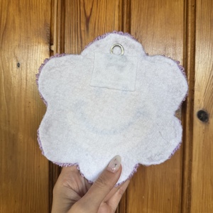 Virágos fali dekoráció - otthon & életmód - dekoráció - fali és függő dekoráció - falra akasztható dekor - Meska.hu