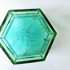 epoxy hatszögletű ékszertartó zöld - ékszer - ékszertartó - ékszerdoboz - Meska.hu