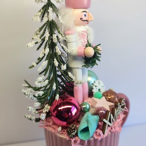 Bögrés karácsonyi diótörő - otthon & életmód - dekoráció - asztal és polc dekoráció - asztaldísz - Meska.hu