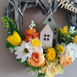 Szív alakú Welcome ajtódísz � tavaszi hangulatú virágkompozíció - otthon & életmód - dekoráció - ajtó- és ablak dekoráció - ajtódísz & kopogtató - Meska.hu