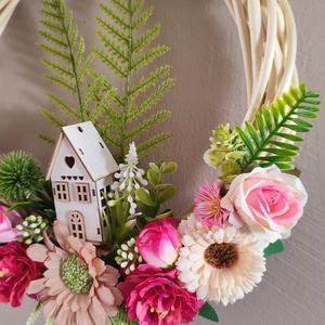 Virágos -házikós hazaváró ajtódísz - otthon & életmód - dekoráció - ajtó- és ablak dekoráció - ajtódísz & kopogtató - Meska.hu