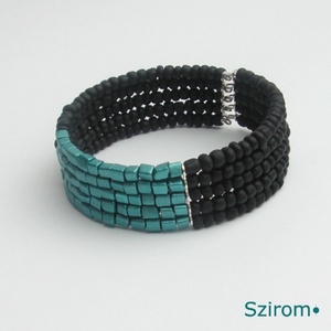 Sikeres nő - fekete és türkiz színű karkötő -  - Meska.hu