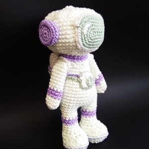 Sötétben sozforeszkálós horgolt űrhajós - játék & sport - plüssállat & játékfigura - ember - Meska.hu