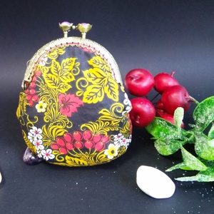 Bogyóerdő � kézzel készült fémkeretes tárca, népies virágmintával, Táska & Tok, Pénztárca & Más tok, Pénztárca, Női pénztárca, Varrás, MESKA