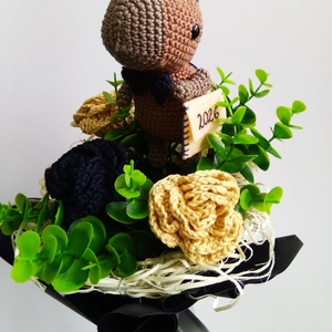 Horgolt ballagási capybara csokor- horgolt virágokkal, egyedi kézműves ajándék - otthon & életmód - virágdekoráció - virágok - virágcsokor - Meska.hu