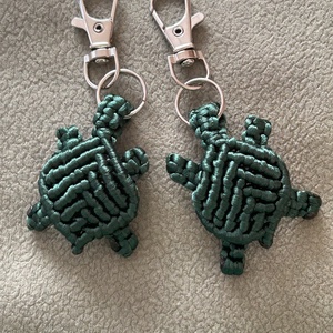 Teknőc (nagy), Táska & Tok, Kulcstartó & Táskadísz, Táskadísz, Csomózás, MESKA