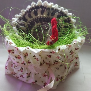 Horgolt tyúk húsvétra - otthon & életmód - dekoráció - asztal és polc dekoráció - asztaldísz - Meska.hu