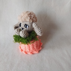 Horgolt bari, bárány kosárban - otthon & életmód - dekoráció - asztal és polc dekoráció - asztaldísz - Meska.hu