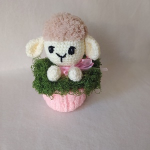 Horgolt bari, bárány kosárban - otthon & életmód - dekoráció - asztal és polc dekoráció - asztaldísz - Meska.hu