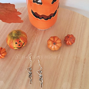 'Akasztott csontváz'  fülbevaló - Meska.hu