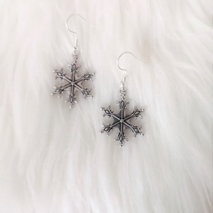 'Big Star' hókristály fülbevaló, Ékszer, Fülbevaló, Lógó fülbevaló, Ékszerkészítés, MESKA