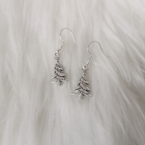 'Karácsonyfa' fülbevaló - ékszer - fülbevaló - lógó fülbevaló - Meska.hu 'Karácsonyfa' fülbevaló - ékszer - fülbevaló - lógó fülbevaló - Meska.hu