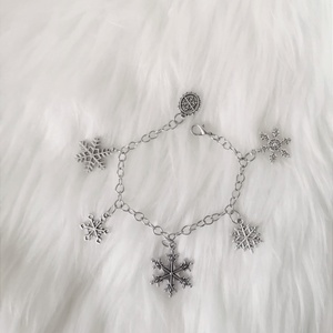 'Hókristályok' karkötő - Meska.hu